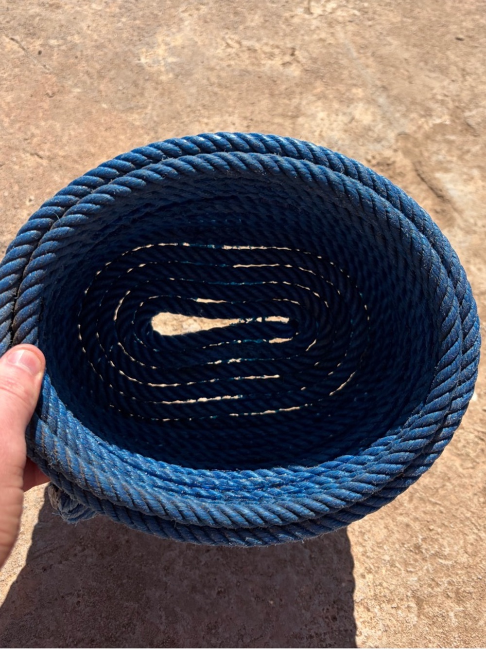 Western Rope Basket - Picture 3 of 3